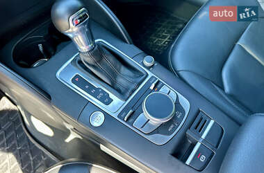 Седан Audi A3 2015 в 