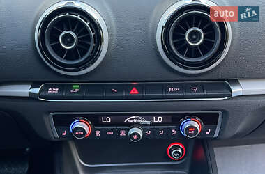 Хэтчбек Audi A3 2016 в 