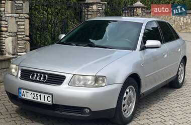 Хэтчбек Audi A3 2002 в Надворной