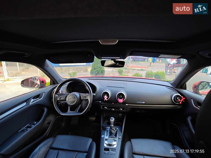 Хэтчбек Audi A3 2016 в Хмельницком