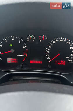 Хетчбек Audi A3 2000 в 