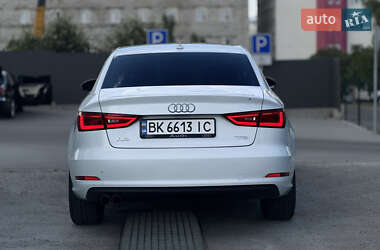 Седан Audi A3 2014 в 