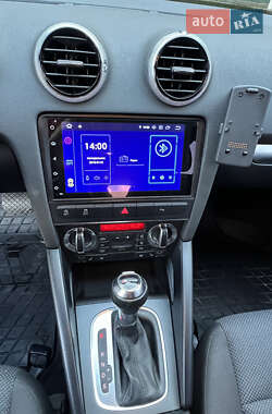 Хетчбек Audi A3 2010 в 