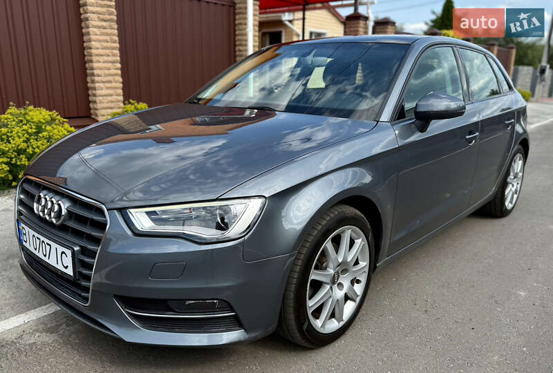 Хетчбек Audi A3 2017 в 