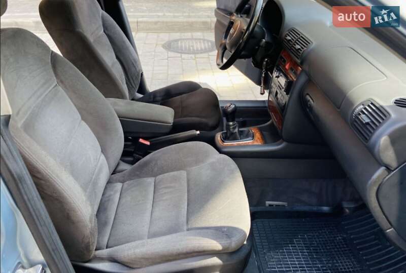 Хэтчбек Audi A3 2001 в Новоднестровске