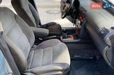 Хэтчбек Audi A3 2001 в 