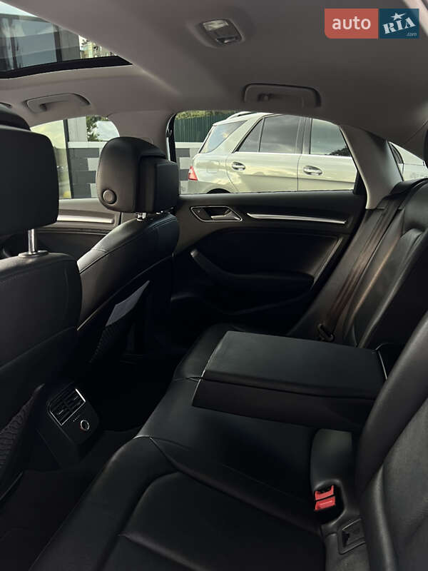 Седан Audi A3 2014 в Киеве
