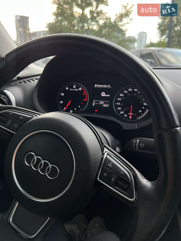 Седан Audi A3 2014 в Киеве