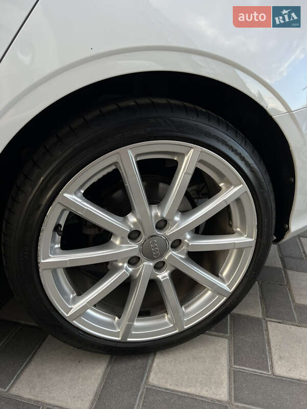 Седан Audi A3 2014 в Киеве