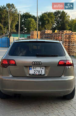 Хэтчбек Audi A3 2006 в 