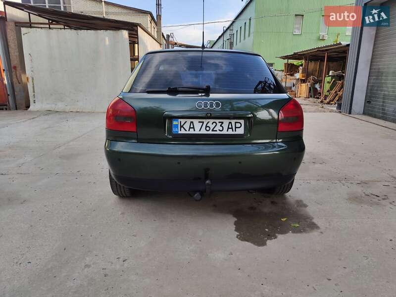 Хэтчбек Audi A3 1999 в Киеве