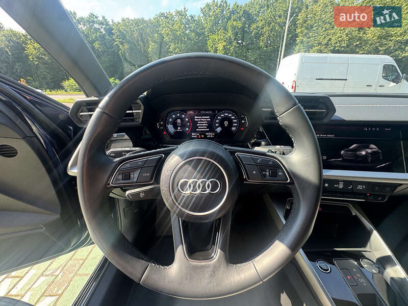 Седан Audi A3 2022 в Львове