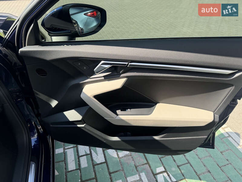 Седан Audi A3 2022 в Львове