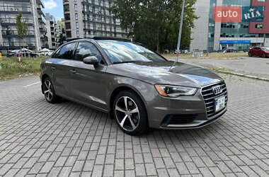 Седан Audi A3 2015 в Самборі