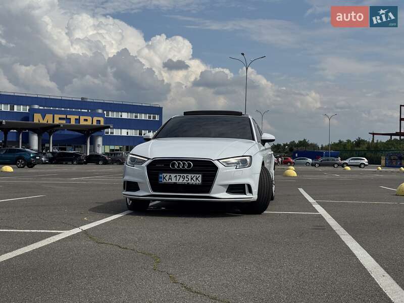 Седан Audi A3 2017 в Києві