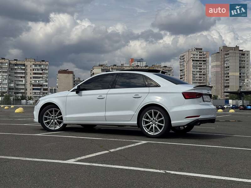 Седан Audi A3 2017 в Києві
