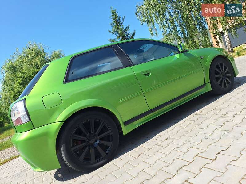Хетчбек Audi A3 1997 в Чернівцях