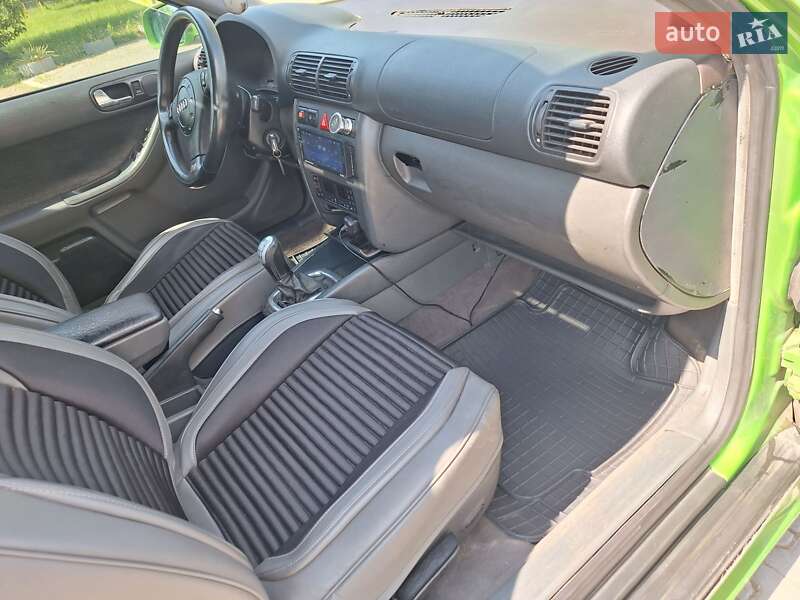 Хетчбек Audi A3 1997 в Чернівцях