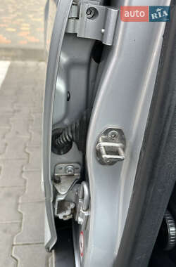 Хетчбек Audi A3 2004 в 