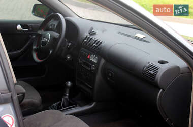 Хэтчбек Audi A3 2002 в 