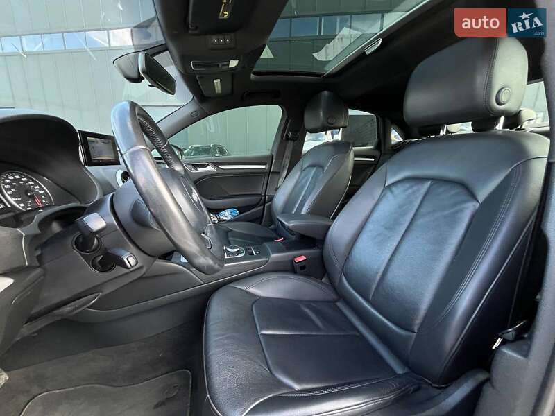 Седан Audi A3 2016 в Львові