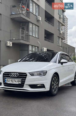 Седан Audi A3 2015 в 