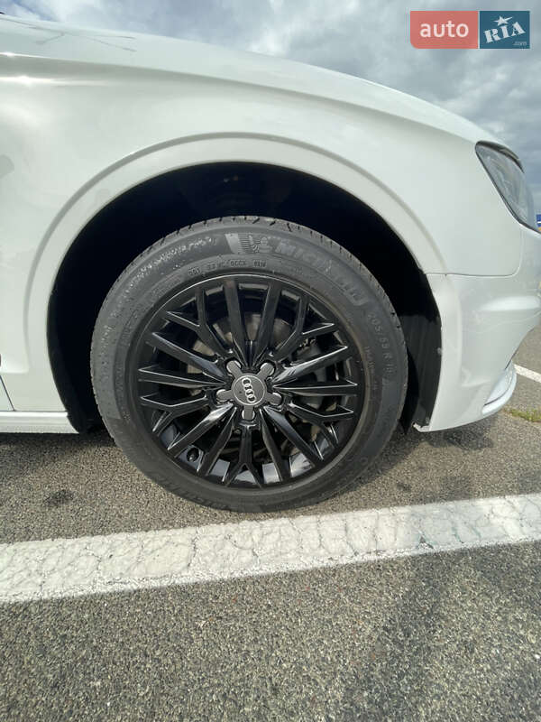 Седан Audi A3 2016 в Києві