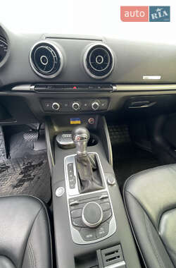 Седан Audi A3 2016 в 