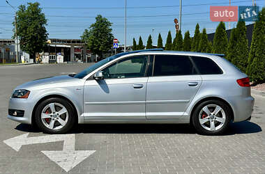 Хэтчбек Audi A3 2012 в 