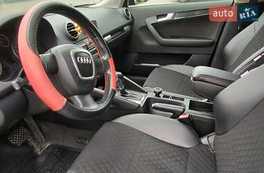Хэтчбек Audi A3 2005 в 