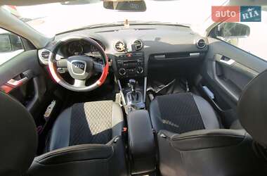 Хэтчбек Audi A3 2005 в 