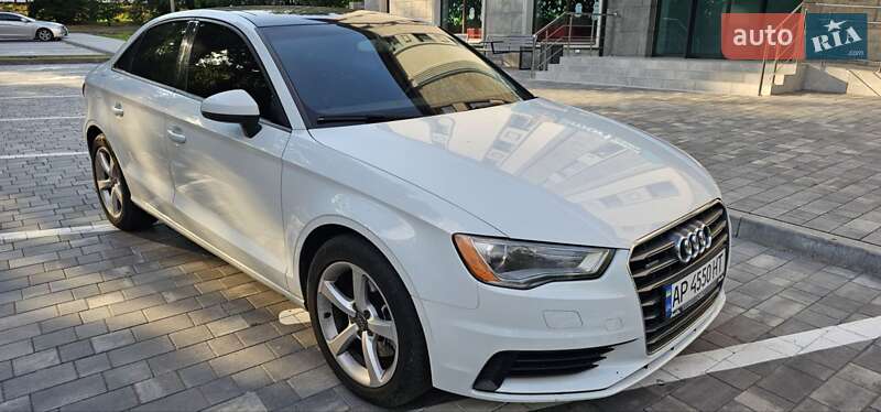 Седан Audi A3 2014 в Запоріжжі