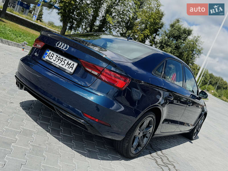 Седан Audi A3 2017 в Тульчине