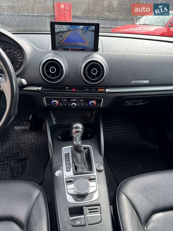 Седан Audi A3 2015 в Хмельницком