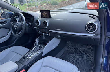 Седан Audi A3 2017 в 