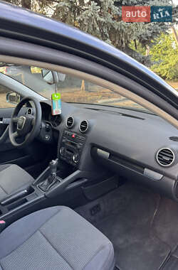 Хэтчбек Audi A3 2007 в 