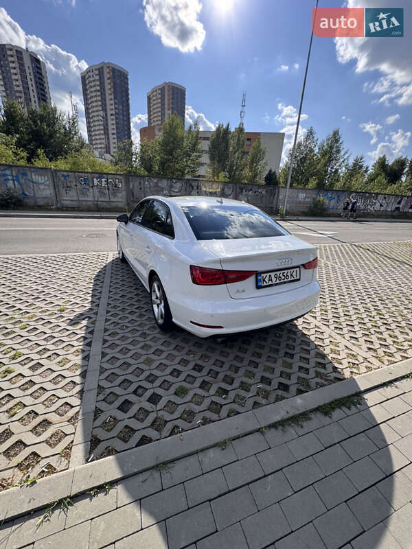 Седан Audi A3 2014 в Киеве