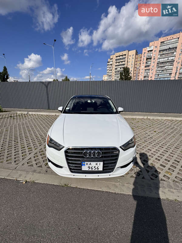 Седан Audi A3 2014 в Киеве