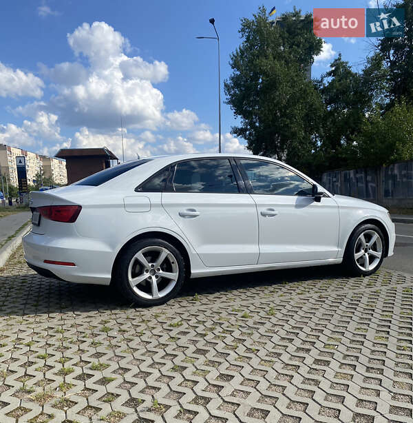 Седан Audi A3 2014 в Киеве