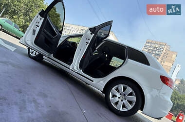 Хэтчбек Audi A3 2013 в 