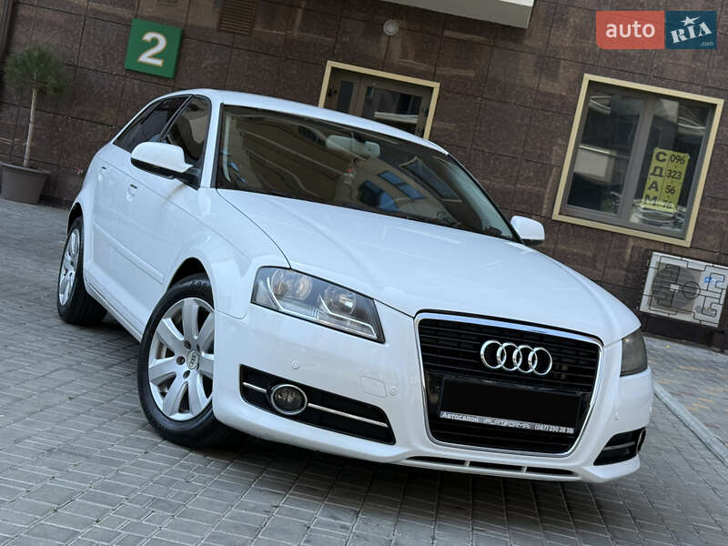 Хэтчбек Audi A3 2013 в Одессе