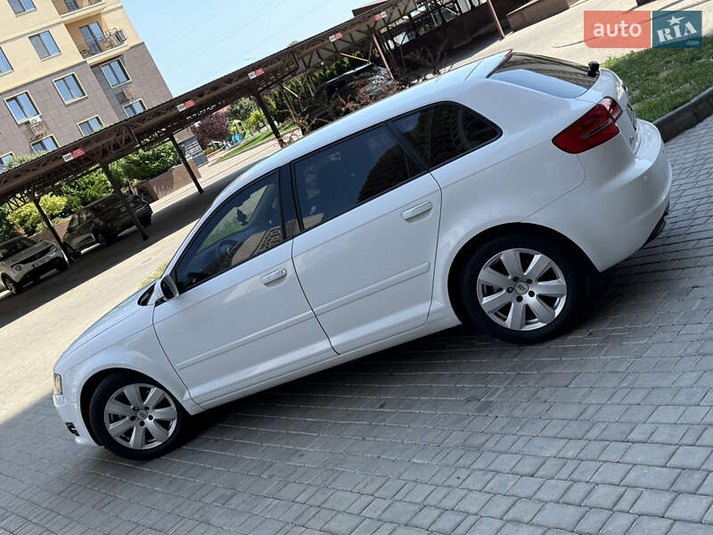 Хэтчбек Audi A3 2013 в Одессе