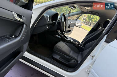 Хэтчбек Audi A3 2013 в 