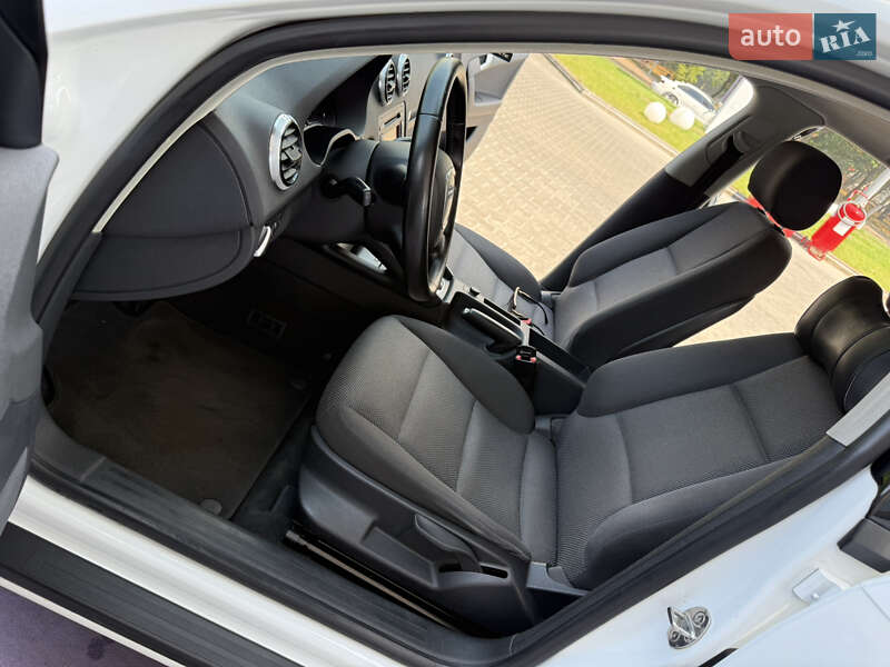 Хэтчбек Audi A3 2013 в Одессе