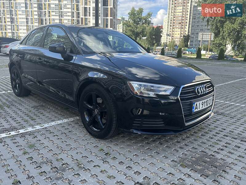 Седан Audi A3 2014 в Киеве