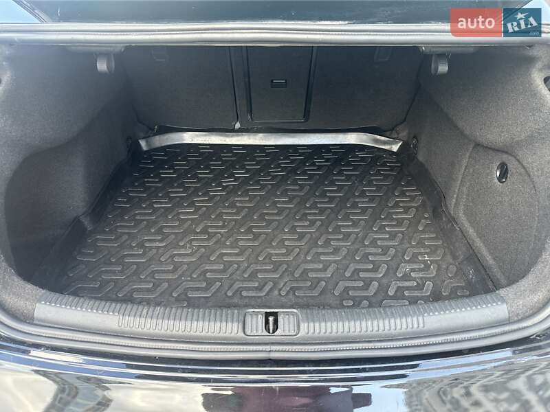 Седан Audi A3 2014 в Киеве