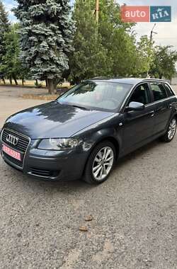 Хэтчбек Audi A3 2007 в 