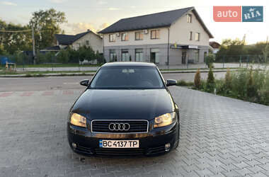 Хэтчбек Audi A3 2004 в 