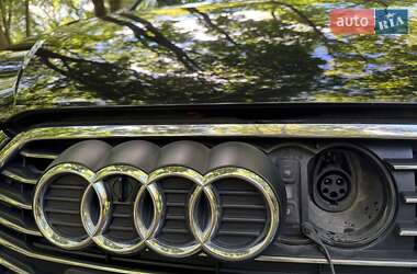 Хэтчбек Audi A3 2017 в 