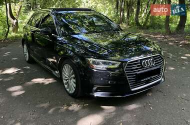 Хэтчбек Audi A3 2017 в 